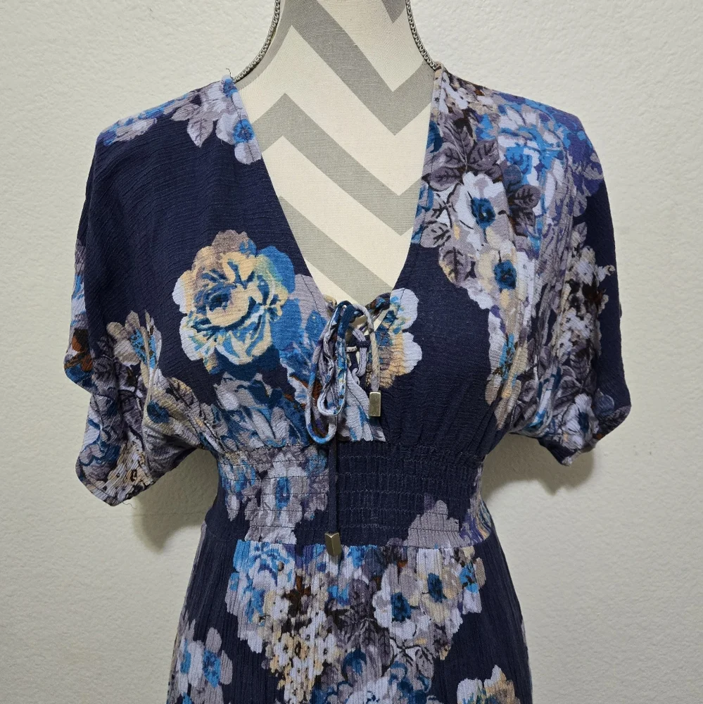 Lovestitch Blue Floral Maxi Dress Smocked Waist Size Small / Medium - Picture 3 of 13